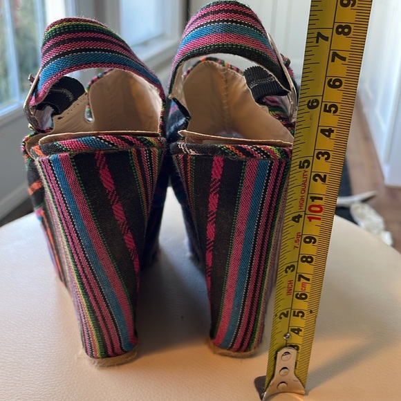 Fabulous Platform Wedge sling-backs 8.5 - Picture 2 of 4